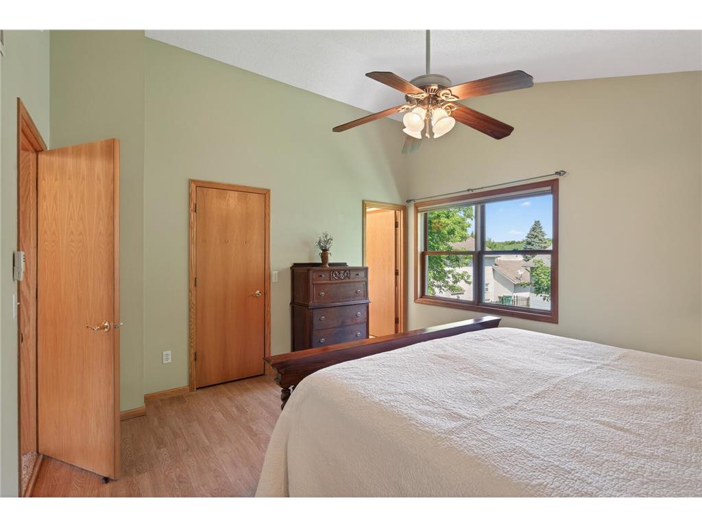 1225 EARLE Way Burnsville MN 55306 7087496 image27