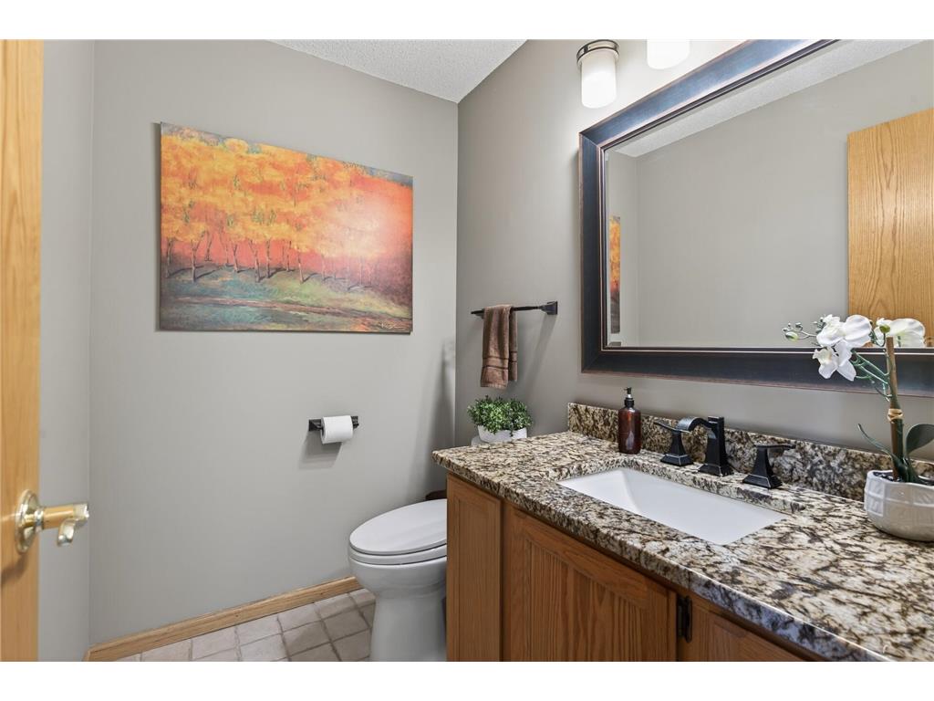 1225 EARLE Way Burnsville MN 55306 7087496 image38