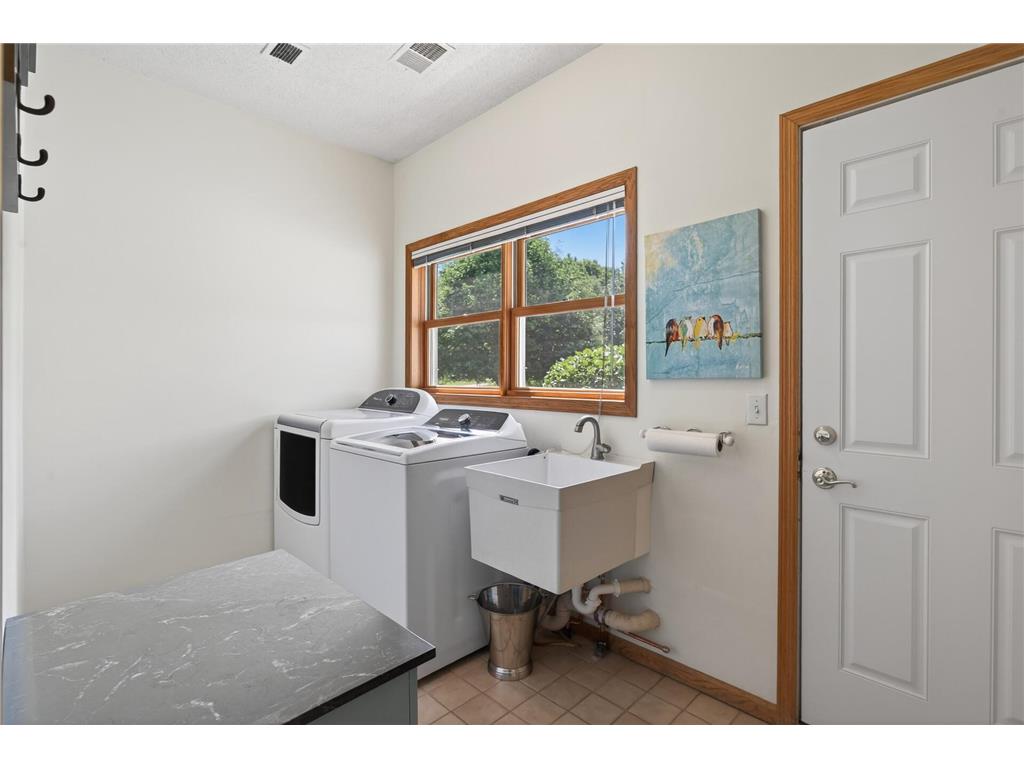 1225 EARLE Way Burnsville MN 55306 7087496 image39