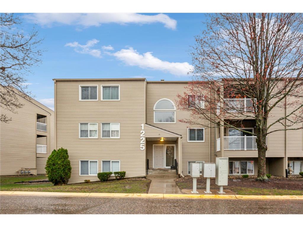 1225 Ferndale Street N #B1 Maplewood MN 55119 6526227 image1