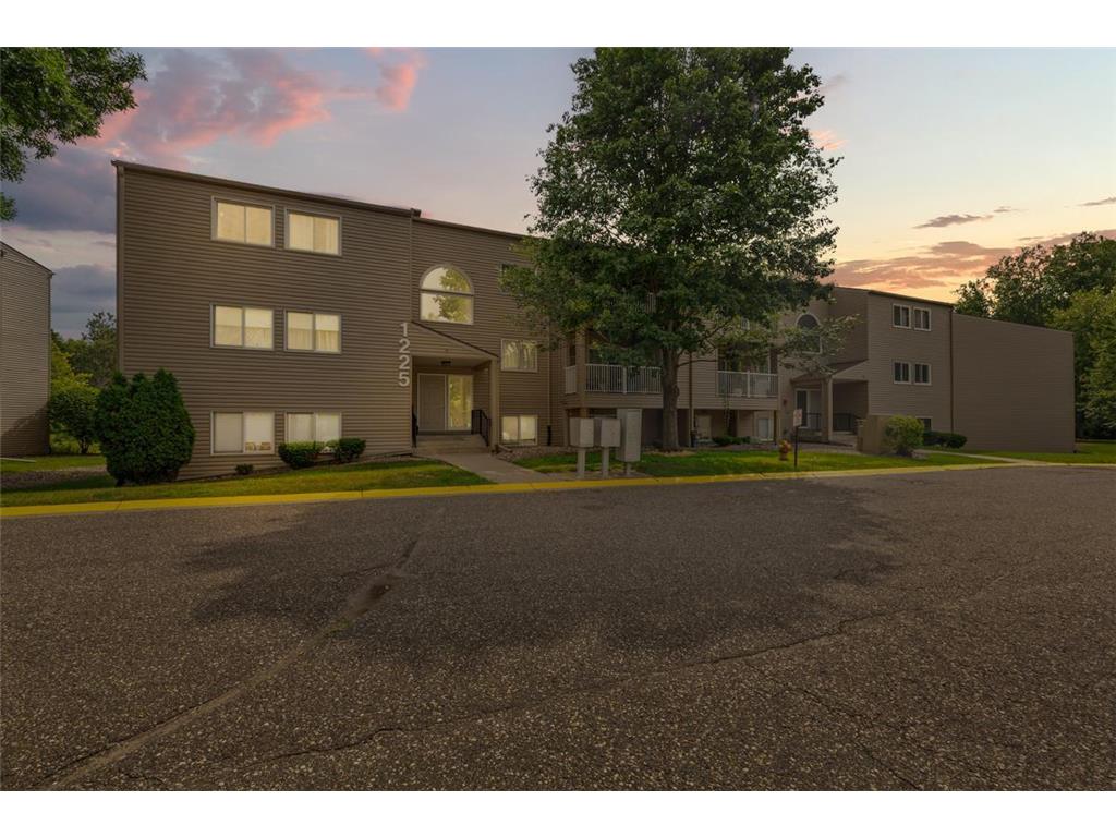 1225 Ferndale Street N #B14 Maplewood MN 55119 6586083 image1