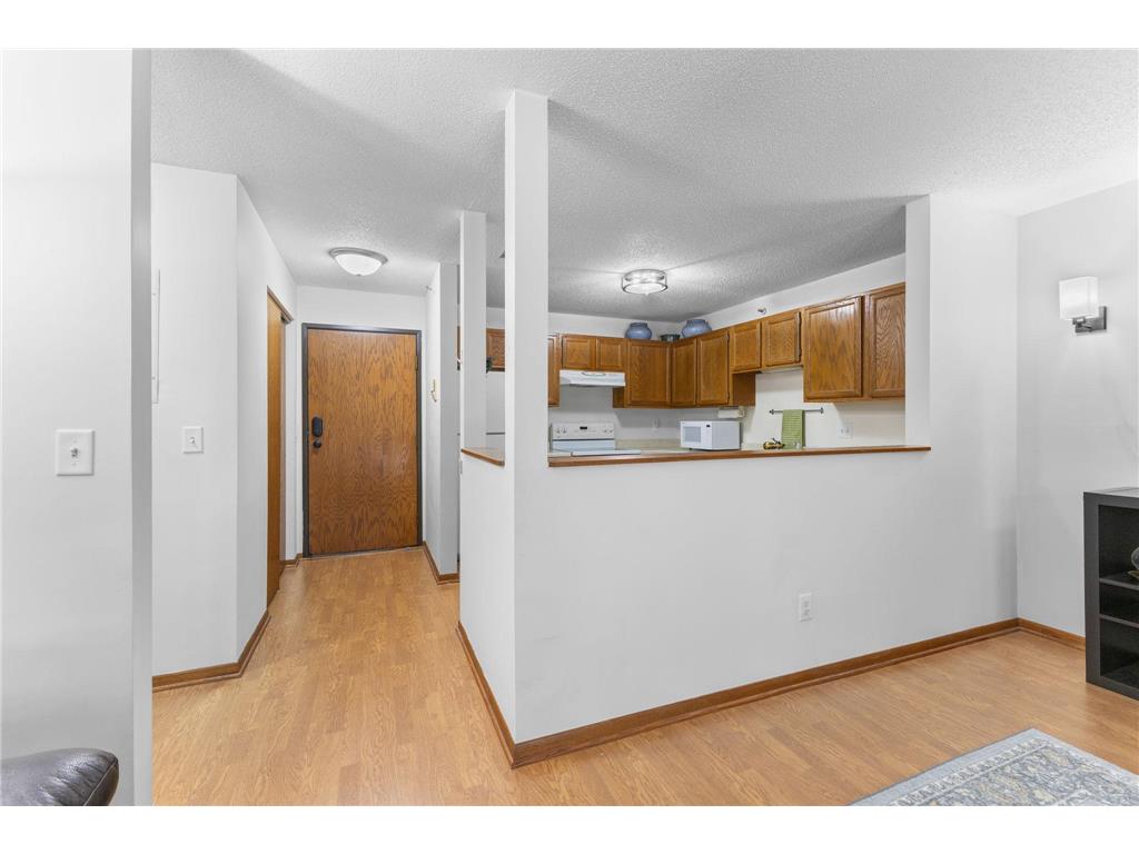 1225 Ferndale Street N #B9 Maplewood MN 55119 7054044 image8