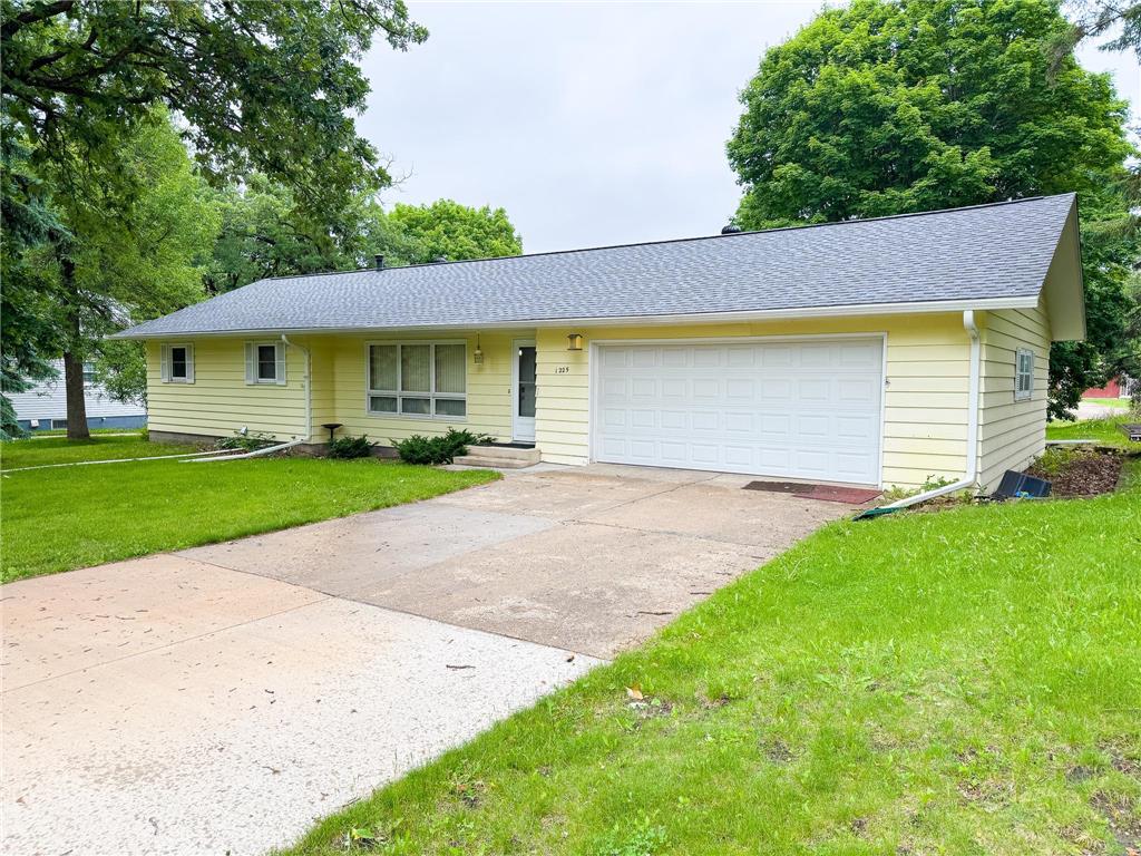1225 Irving Street Alexandria MN 56308 6738923 image1