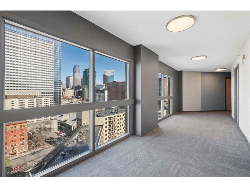 1225 LaSalle Avenue #1701 Minneapolis MN 55403 7023373 image1
