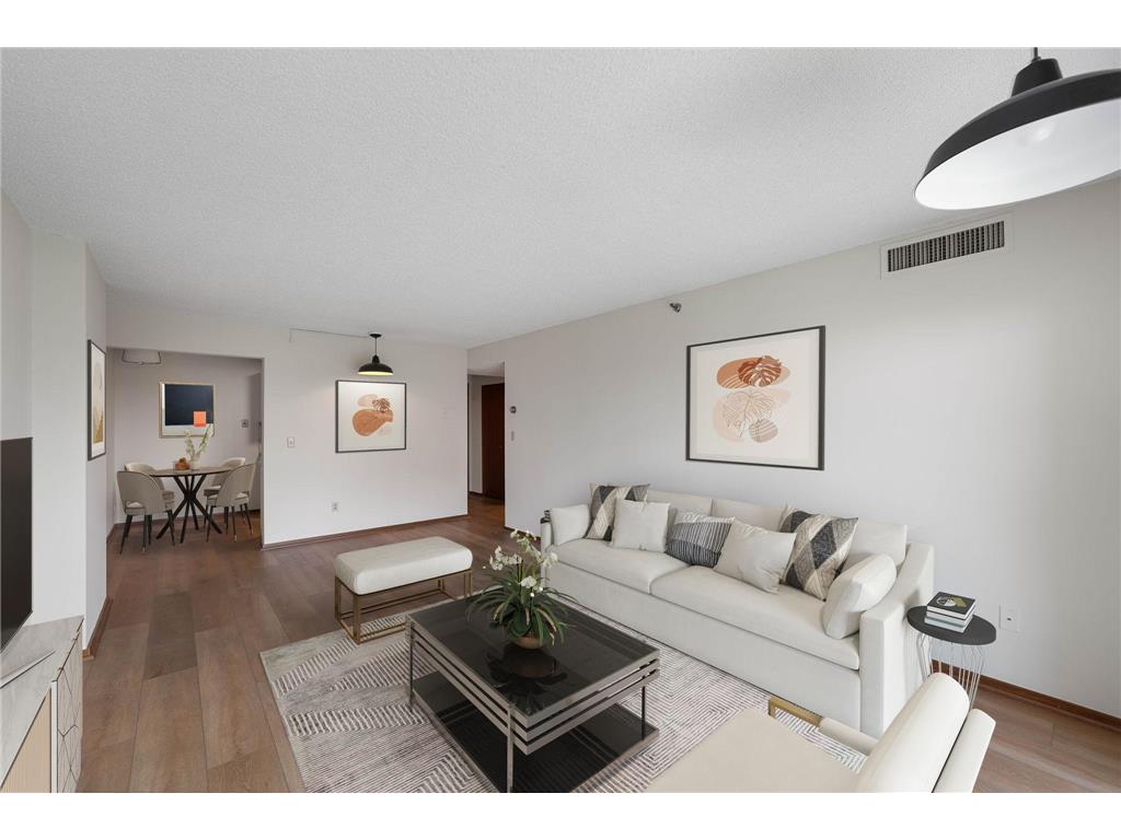 1225 Lasalle Avenue #1106 Minneapolis MN 55403 7103618 image3