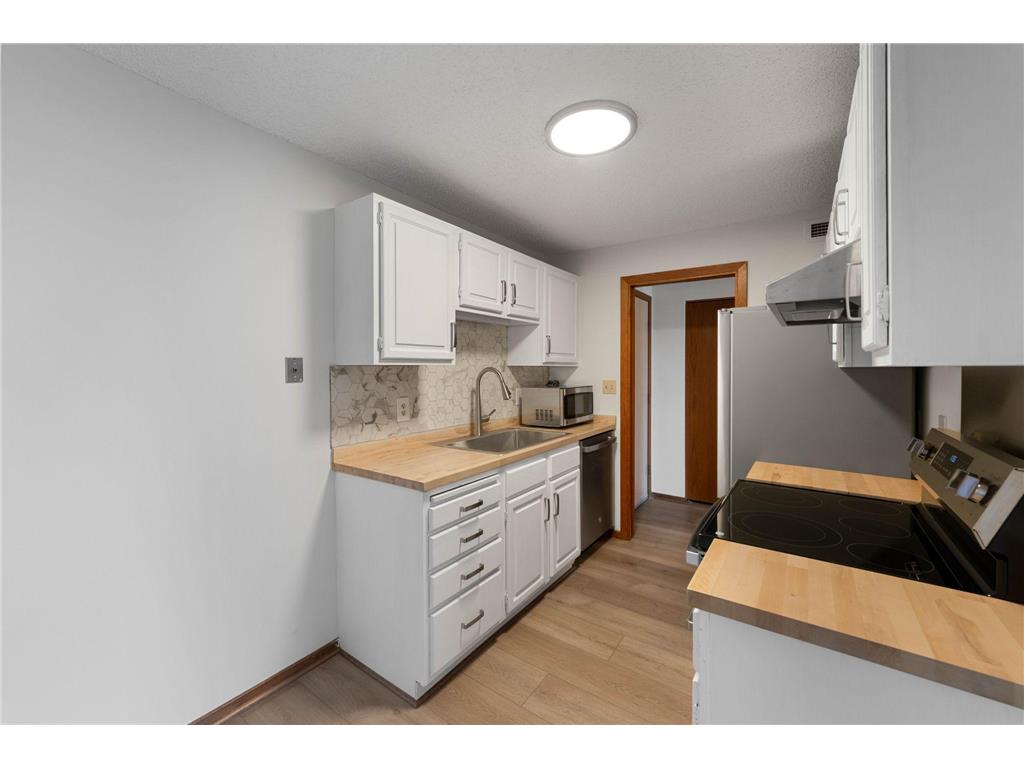 1225 Lasalle Avenue #1106 Minneapolis MN 55403 7103618 image6