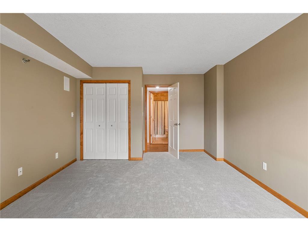 1225 Lasalle Avenue #1403 Minneapolis MN 55403 7043316 image22