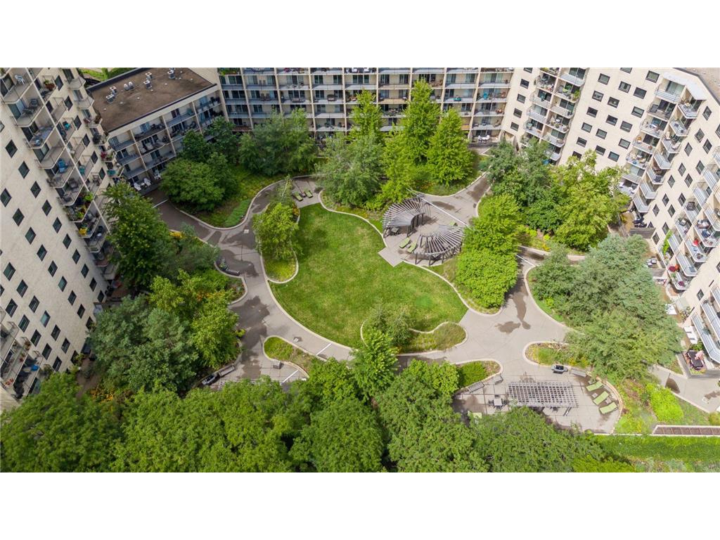 1225 Lasalle Avenue #1403 Minneapolis MN 55403 7043316 image32