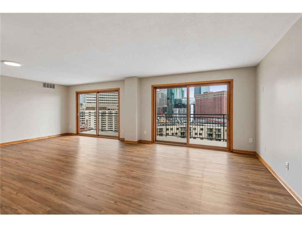 1225 Lasalle Avenue #1403 Minneapolis MN 55403 7043316 image4