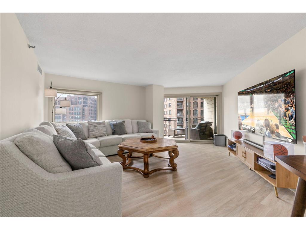 1225 Lasalle Avenue #1502 Minneapolis MN 55403 7100139 image10