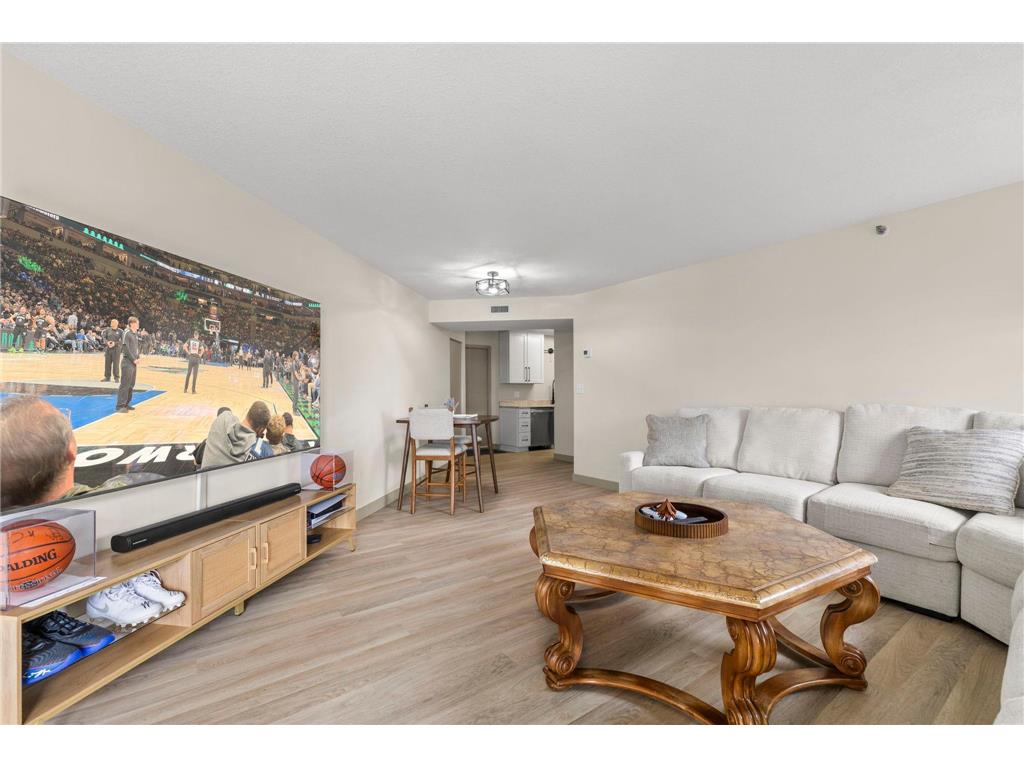 1225 Lasalle Avenue #1502 Minneapolis MN 55403 7100139 image16