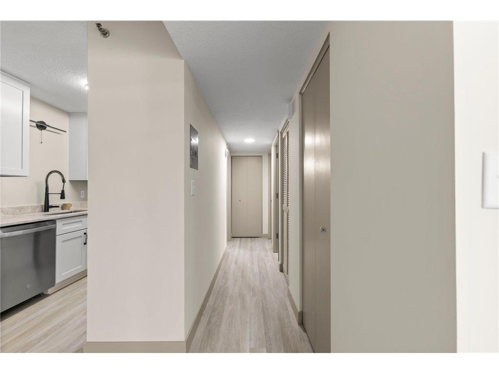 1225 Lasalle Avenue #1502 Minneapolis MN 55403 7100139 image19