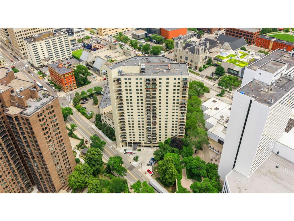 1225 Lasalle Avenue #1502 Minneapolis MN 55403 7100139 image2