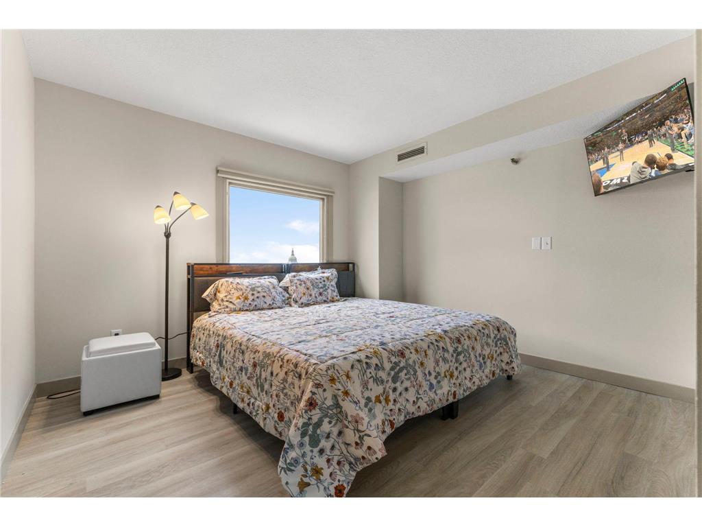 1225 Lasalle Avenue #1502 Minneapolis MN 55403 7100139 image20
