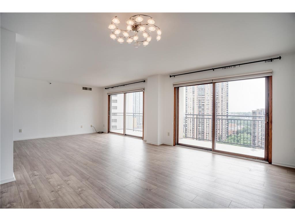 1225 Lasalle Avenue #1704 Minneapolis MN 55403 6789651 image3