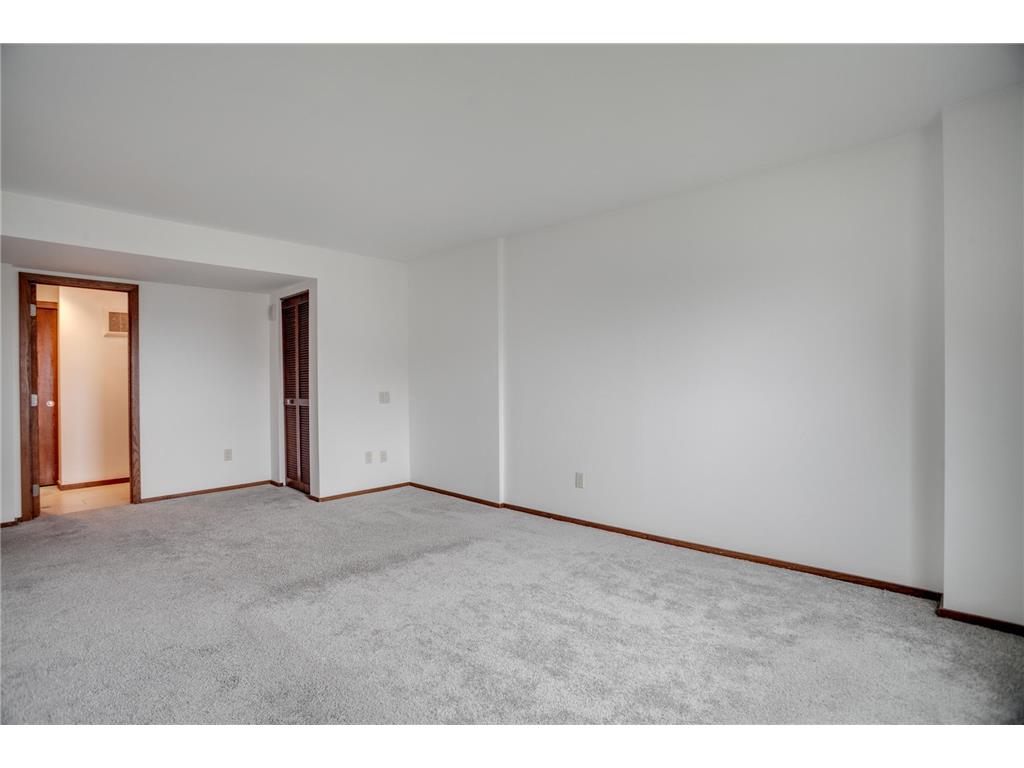 1225 Lasalle Avenue #1704 Minneapolis MN 55403 7012084 image18