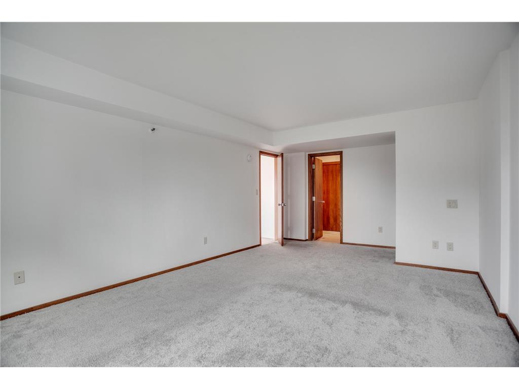 1225 Lasalle Avenue #1704 Minneapolis MN 55403 7012084 image19