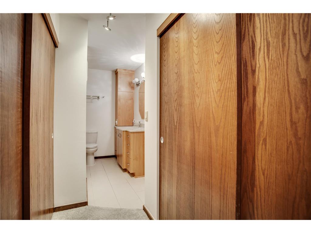 1225 Lasalle Avenue #1704 Minneapolis MN 55403 7012084 image24