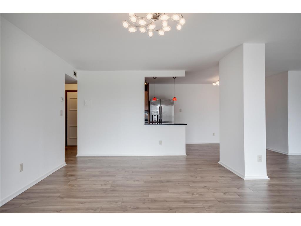 1225 Lasalle Avenue #1704 Minneapolis MN 55403 7012084 image6