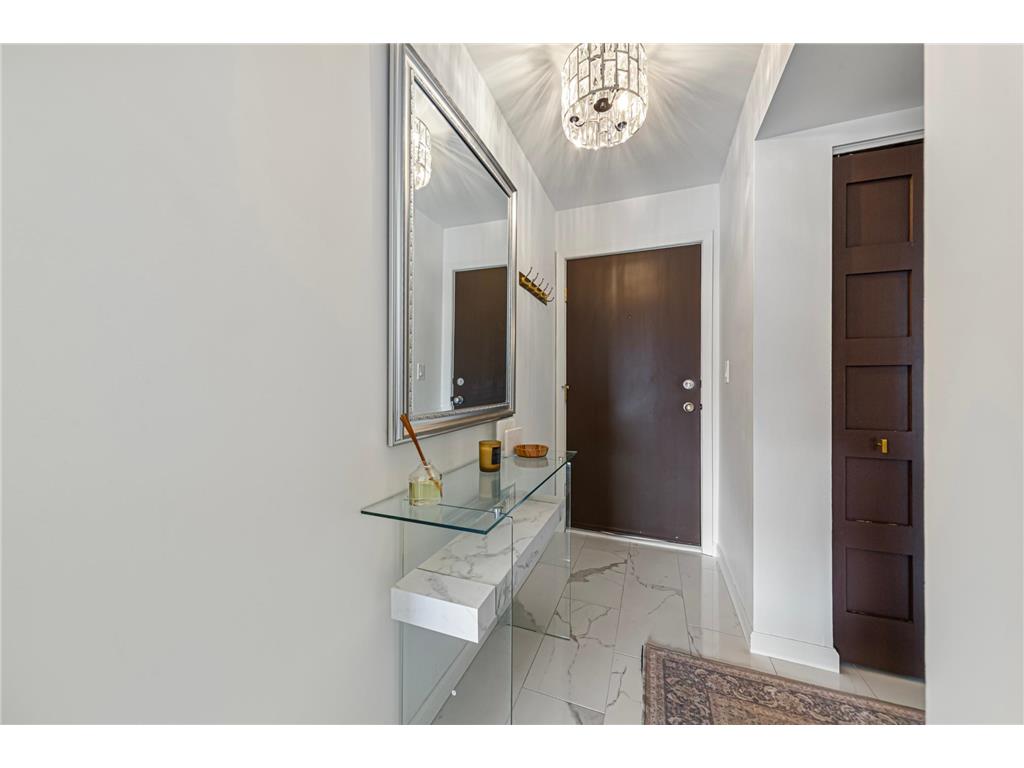 1225 Lasalle Avenue #2101 Minneapolis MN 55403 7064421 image17