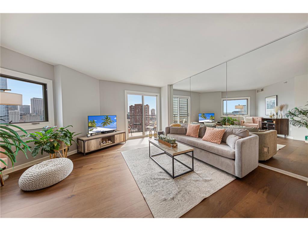 1225 Lasalle Avenue #2101 Minneapolis MN 55403 7064421 image2