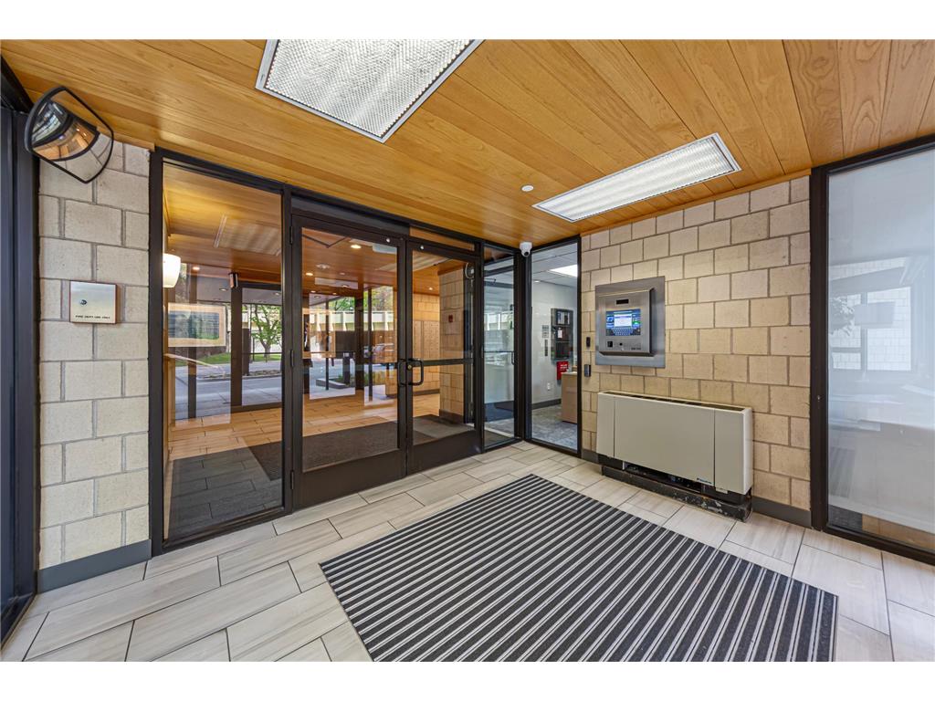 1225 Lasalle Avenue #2101 Minneapolis MN 55403 7064421 image33