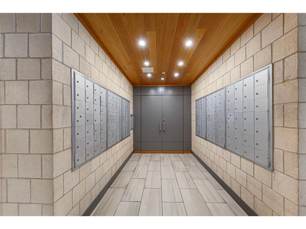 1225 Lasalle Avenue #2101 Minneapolis MN 55403 7064421 image36