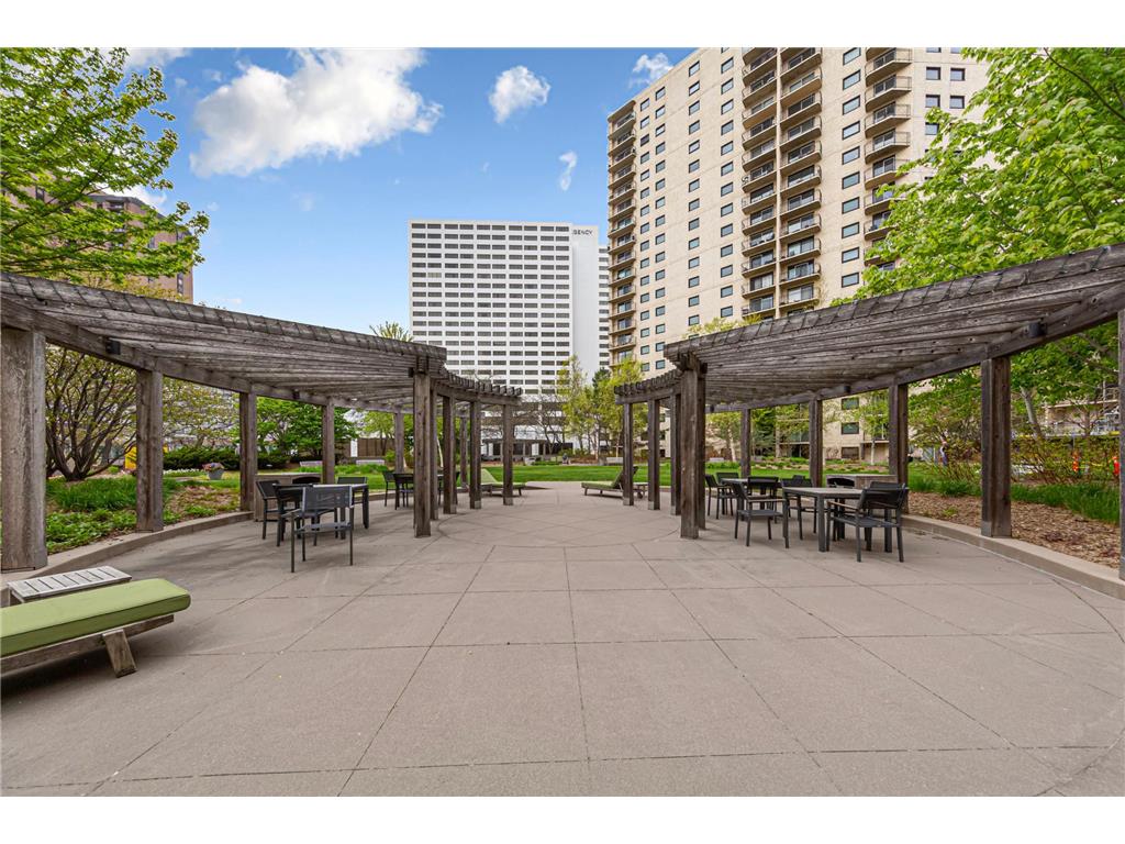 1225 Lasalle Avenue #2101 Minneapolis MN 55403 7064421 image40