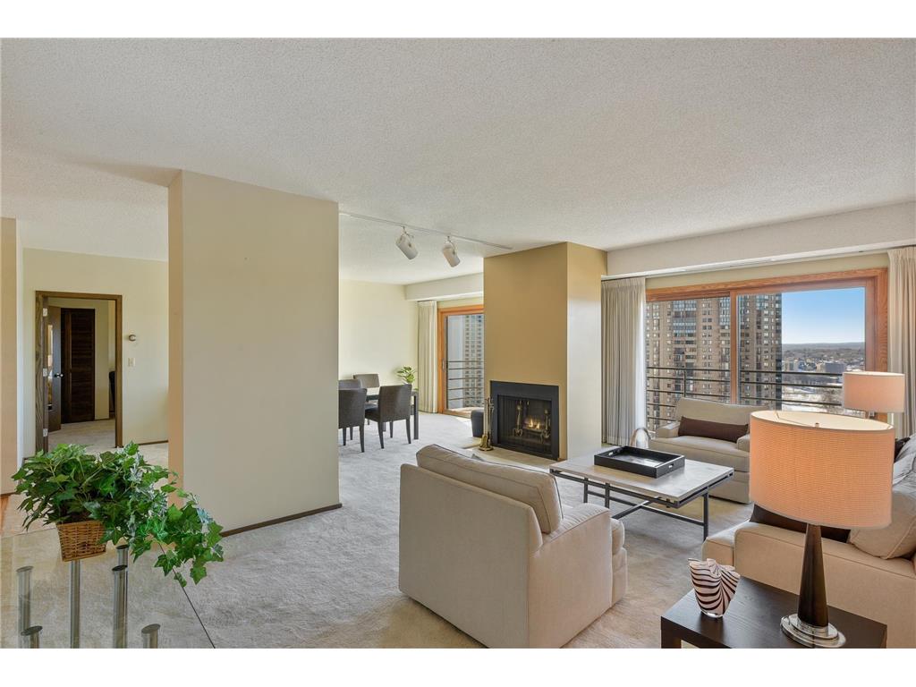 1225 Lasalle Avenue #2304 Minneapolis MN 55403 6400969 image1