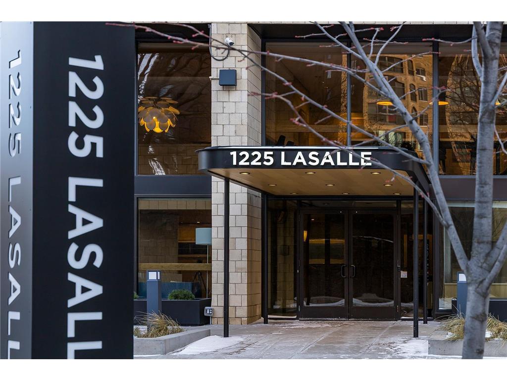 1225 Lasalle Avenue #501 Minneapolis MN 55403 7008958 image1