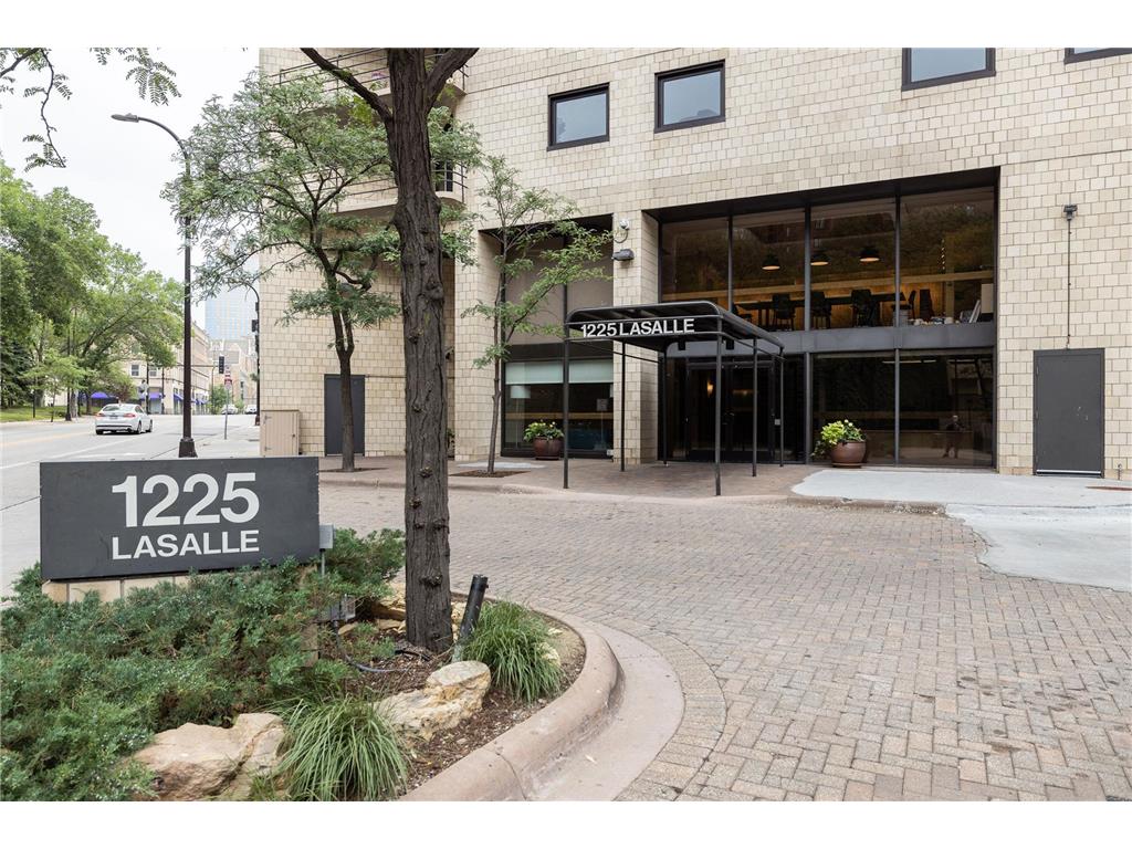 1225 Lasalle Avenue #506 Minneapolis MN 55403 6551061 image1