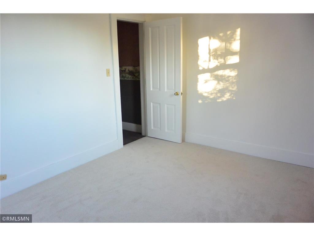 1227 11th Street E Glencoe MN 55336 6815890 image32