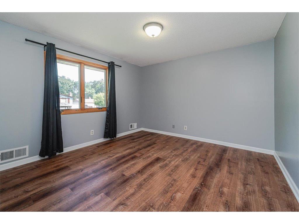 1227 14th Street W Hastings MN 55033 7022973 image18