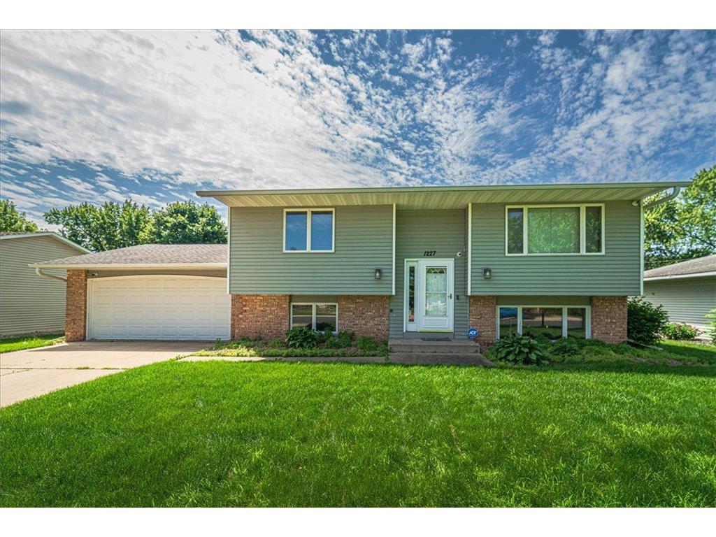 1227 14th Street W Hastings MN 55033 7022973 image3