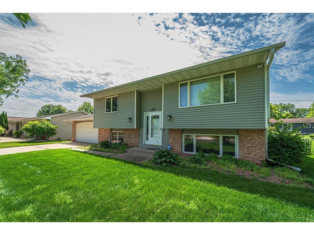 1227 14th Street W Hastings MN 55033 7022973 image38