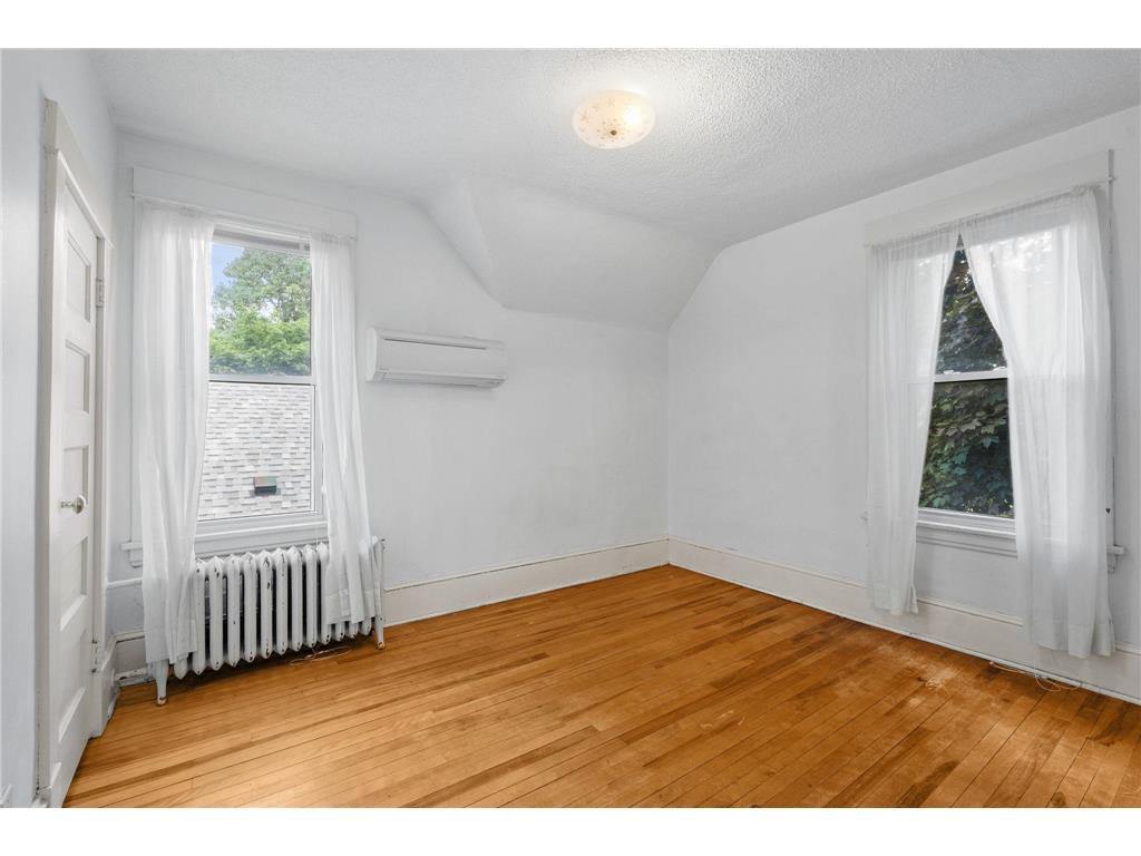 1227 Thomas Avenue Saint Paul MN 55104 7071591 image21