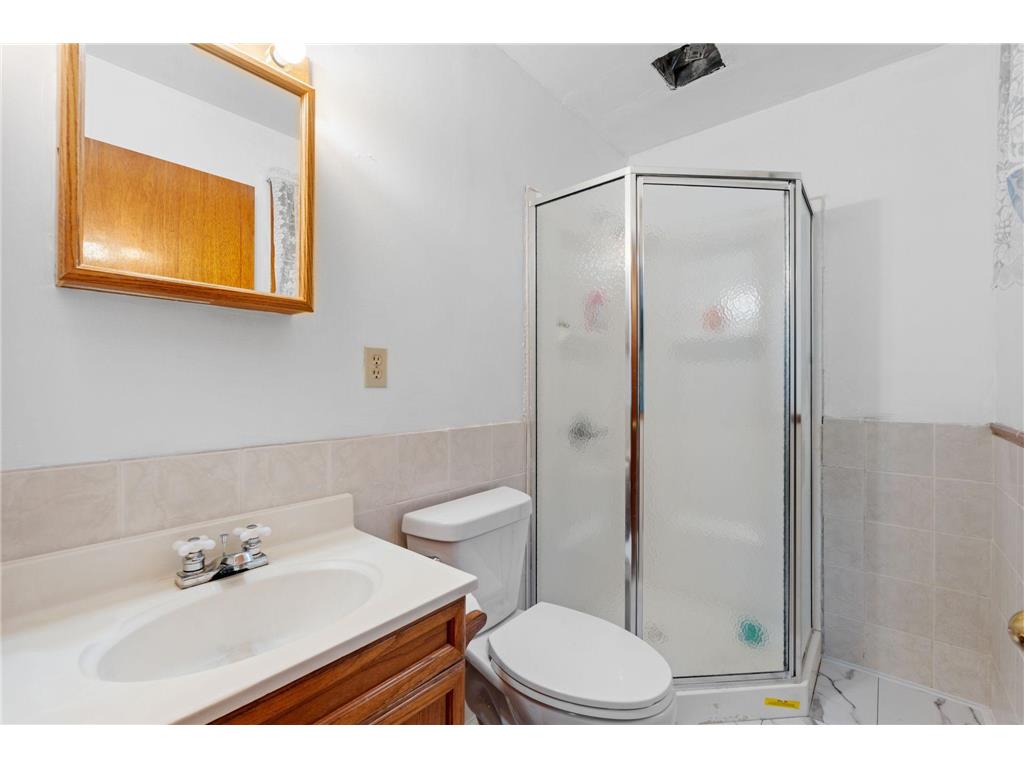1227 Thomas Avenue Saint Paul MN 55104 7071591 image29