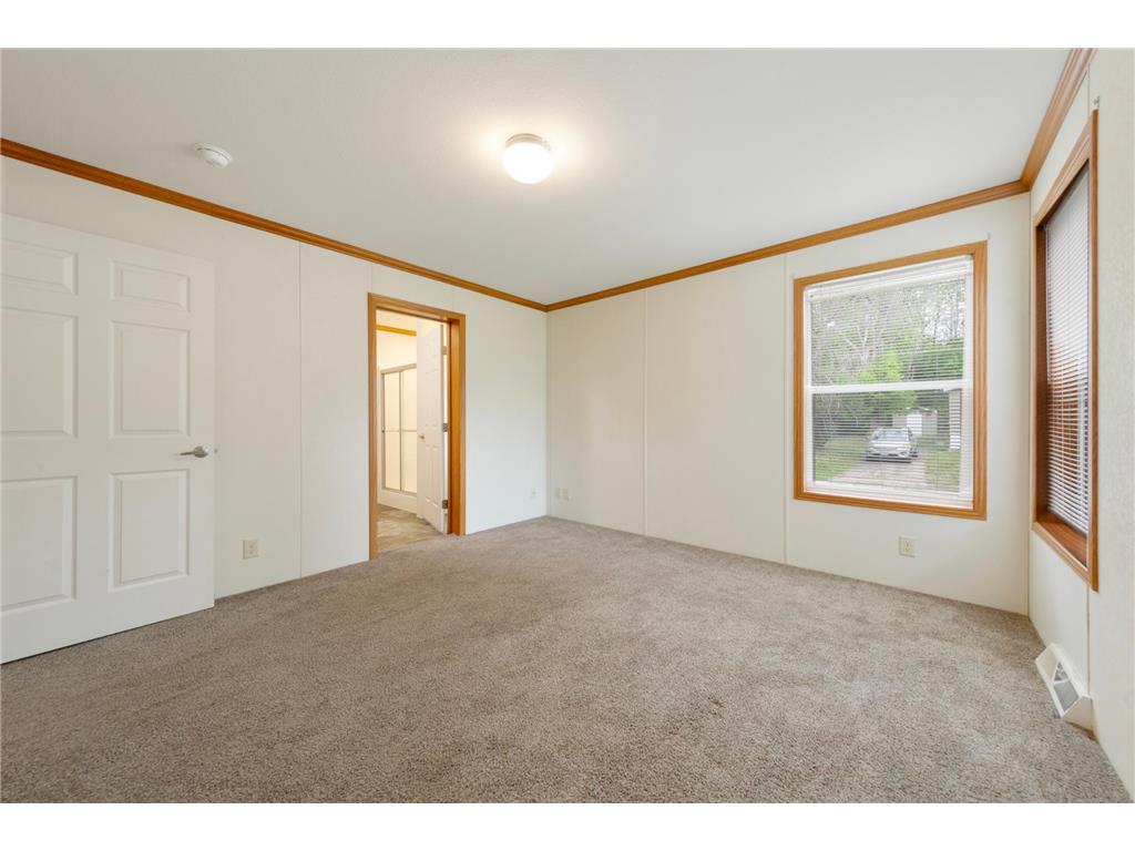 12270 Geneva Way Apple Valley MN 55124 7079260 image16