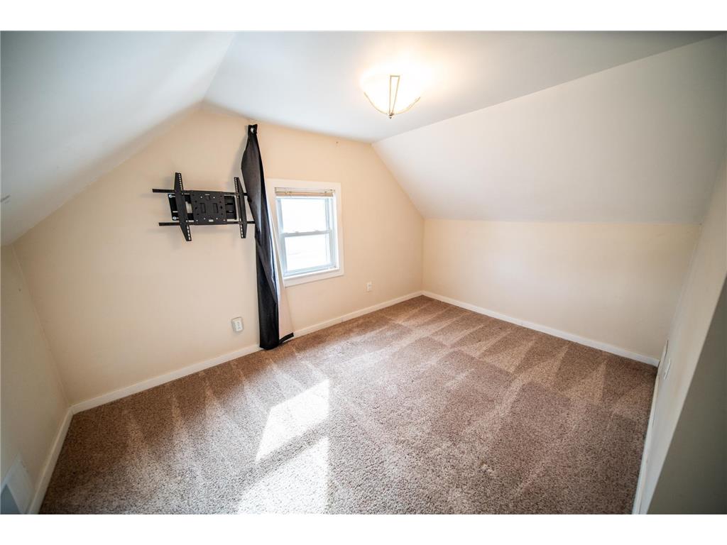 1228 4th St NE Rochester MN 55906 6801624 image28