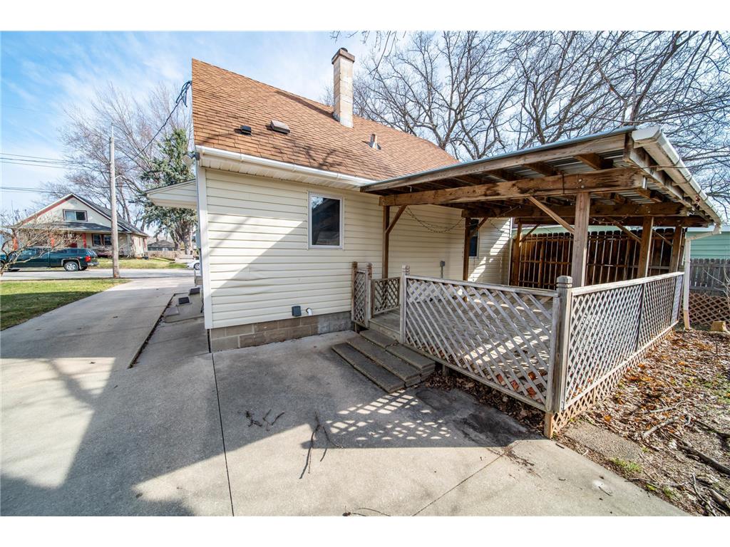 1228 4th St NE Rochester MN 55906 6801624 image3