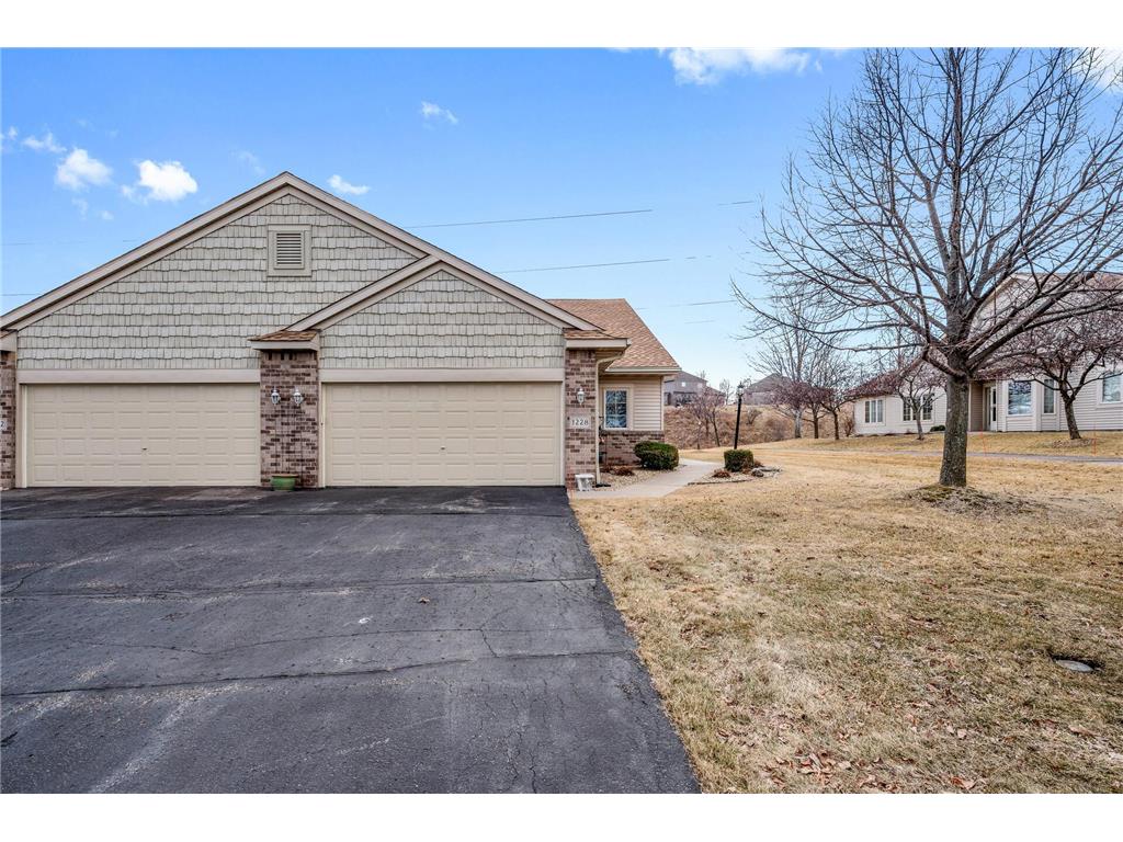1228 Highridge Court Maplewood MN 55109 6695118 image1