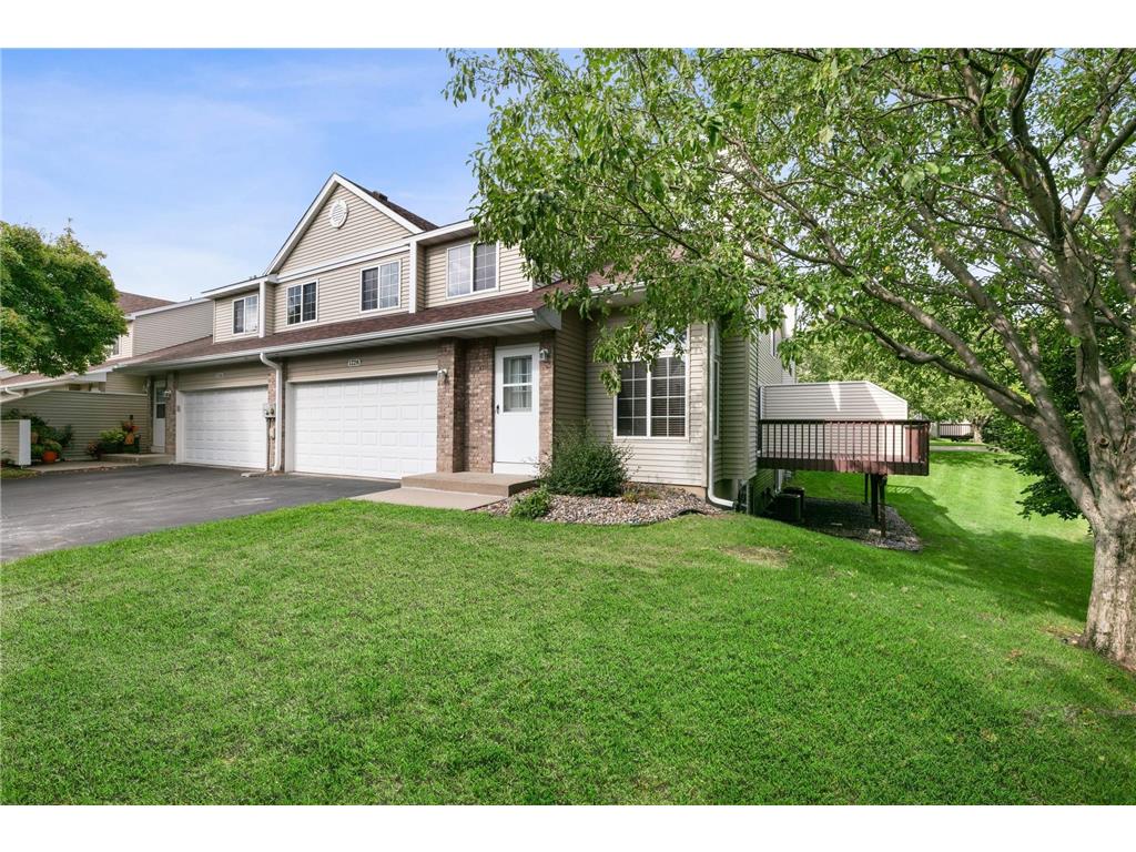 1228 Pecks Woods Drive, New Brighton, MN, 55112 MLS 6204650 Edina