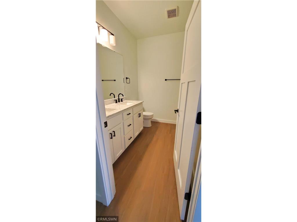 1229-1231 Wisteria Lane New Richmond WI 54017 6785104 image21