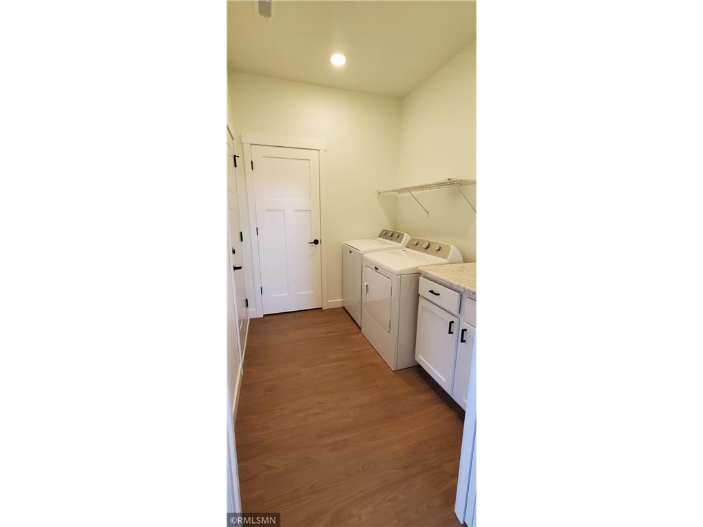 1229-1231 Wisteria Lane New Richmond WI 54017 6785104 image35