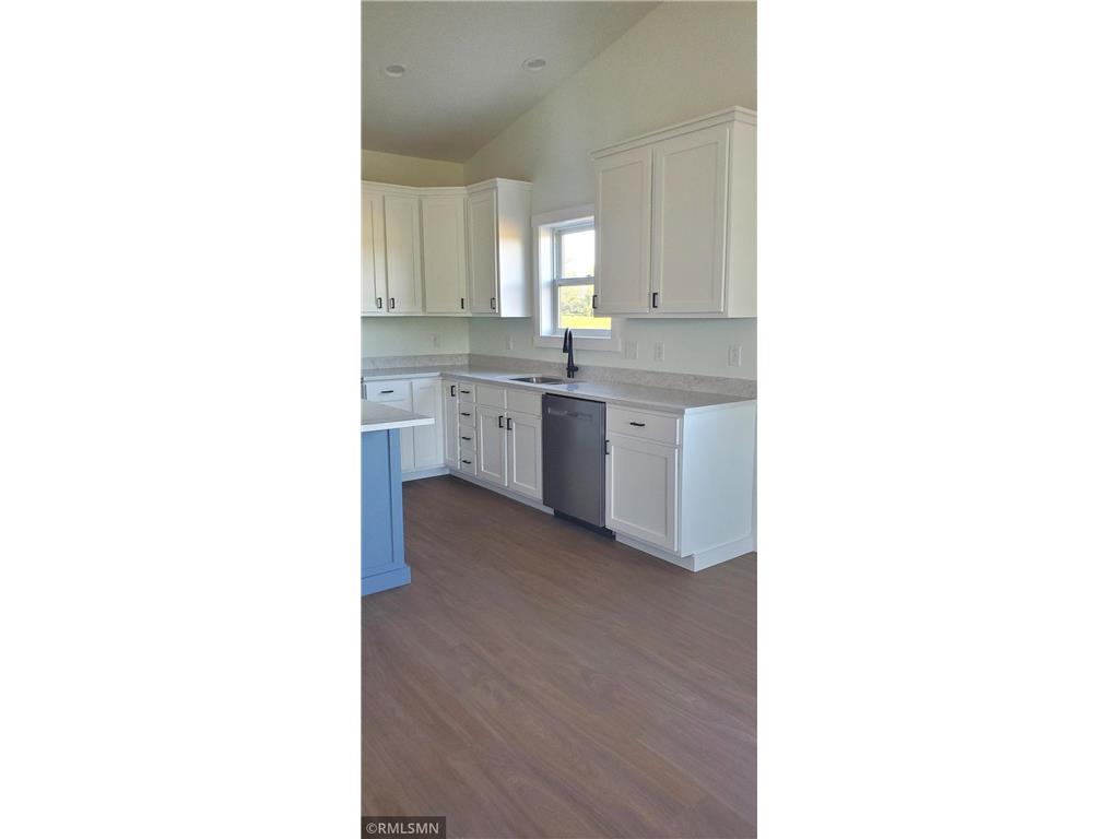 1229-1231 Wisteria Lane New Richmond WI 54017 6785104 image8