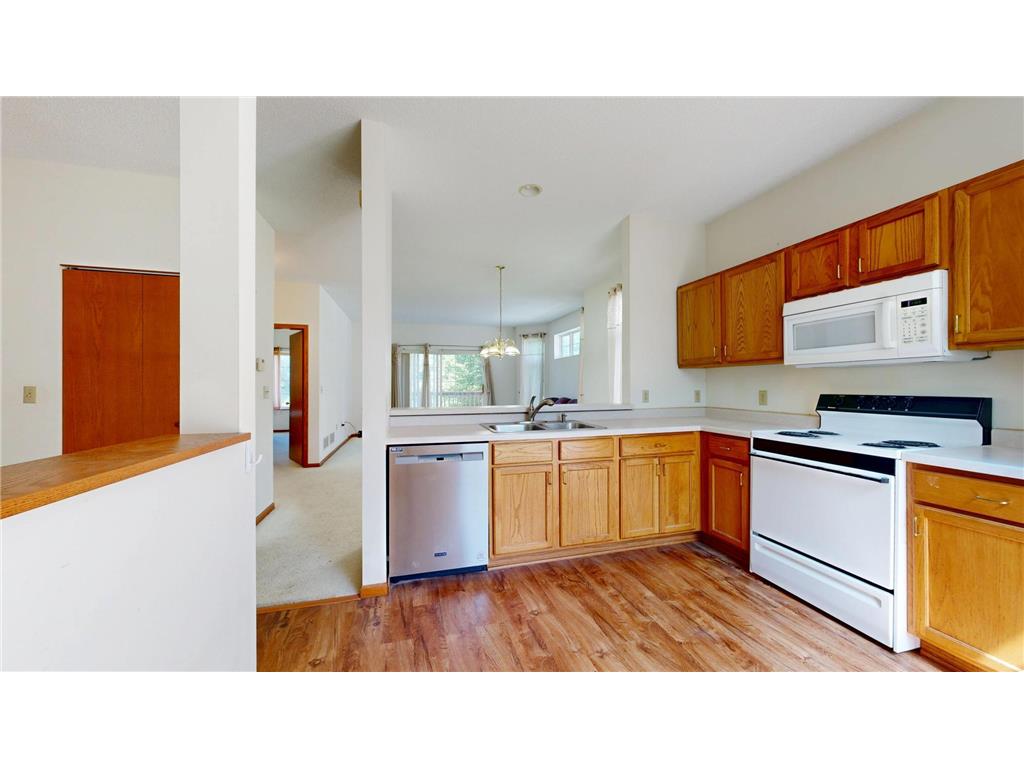 1229 Clarence Street Saint Paul MN 55106 7014661 image2