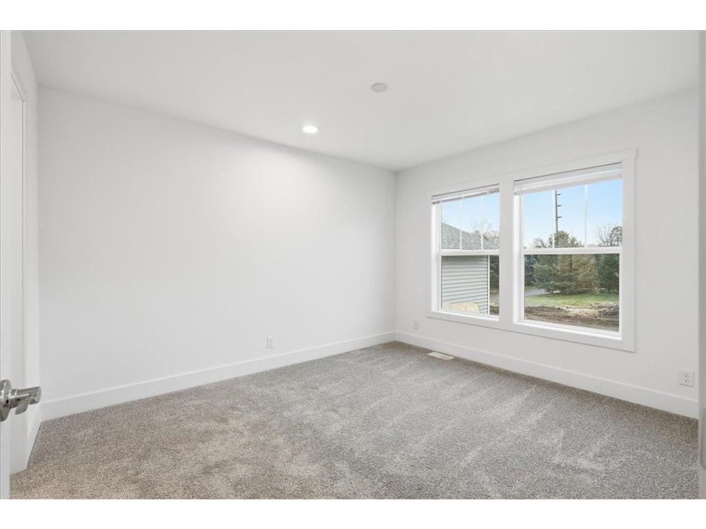 1229 Rich River Way New Richmond WI 54017 6822551 image10