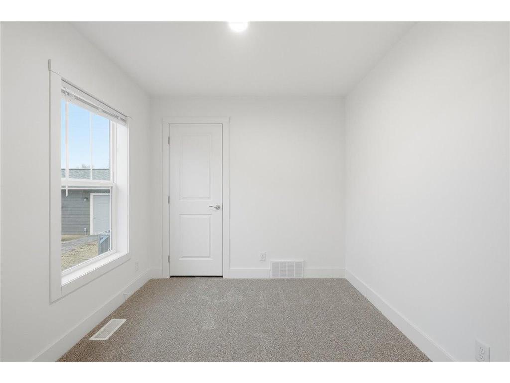 1229 Rich River Way New Richmond WI 54017 6822551 image9