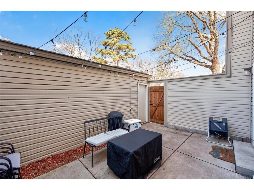 12293 Drake Street NW Coon Rapids MN 55448 7057220 image3