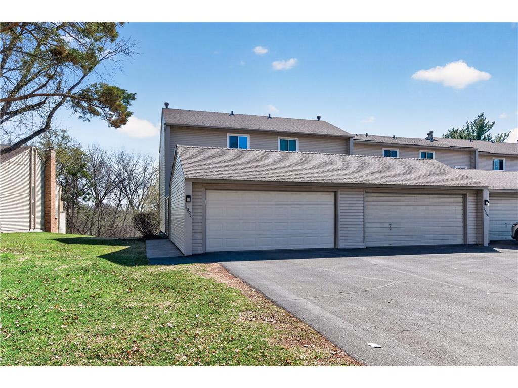 12293 Drake Street NW Coon Rapids MN 55448 7057220 image4